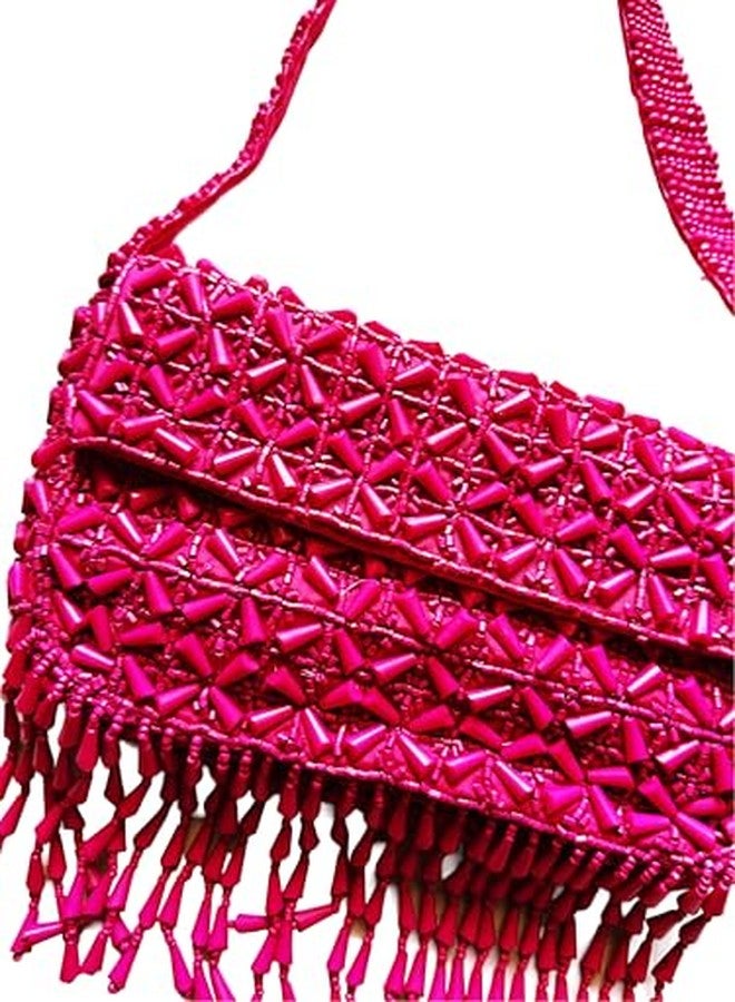 CRAFTING INFINITY حقيبة يد أنيقة وردية اللون مطرزة يدويًا من CRAFTING INFINITY، تتميز بتطريز يدوي فائق الهدوء وسلسلة كتف. - Image 3